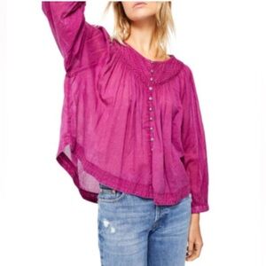 We The Free COOL MEADOW COTTON PEASANT BLOUSE
Size small